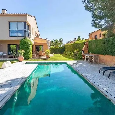 Βίλα Costa Brava Relax, Gran Jardin Y Piscina Privada *
