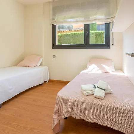Costa Brava Relax: Gran Jardin Y Piscina Privada